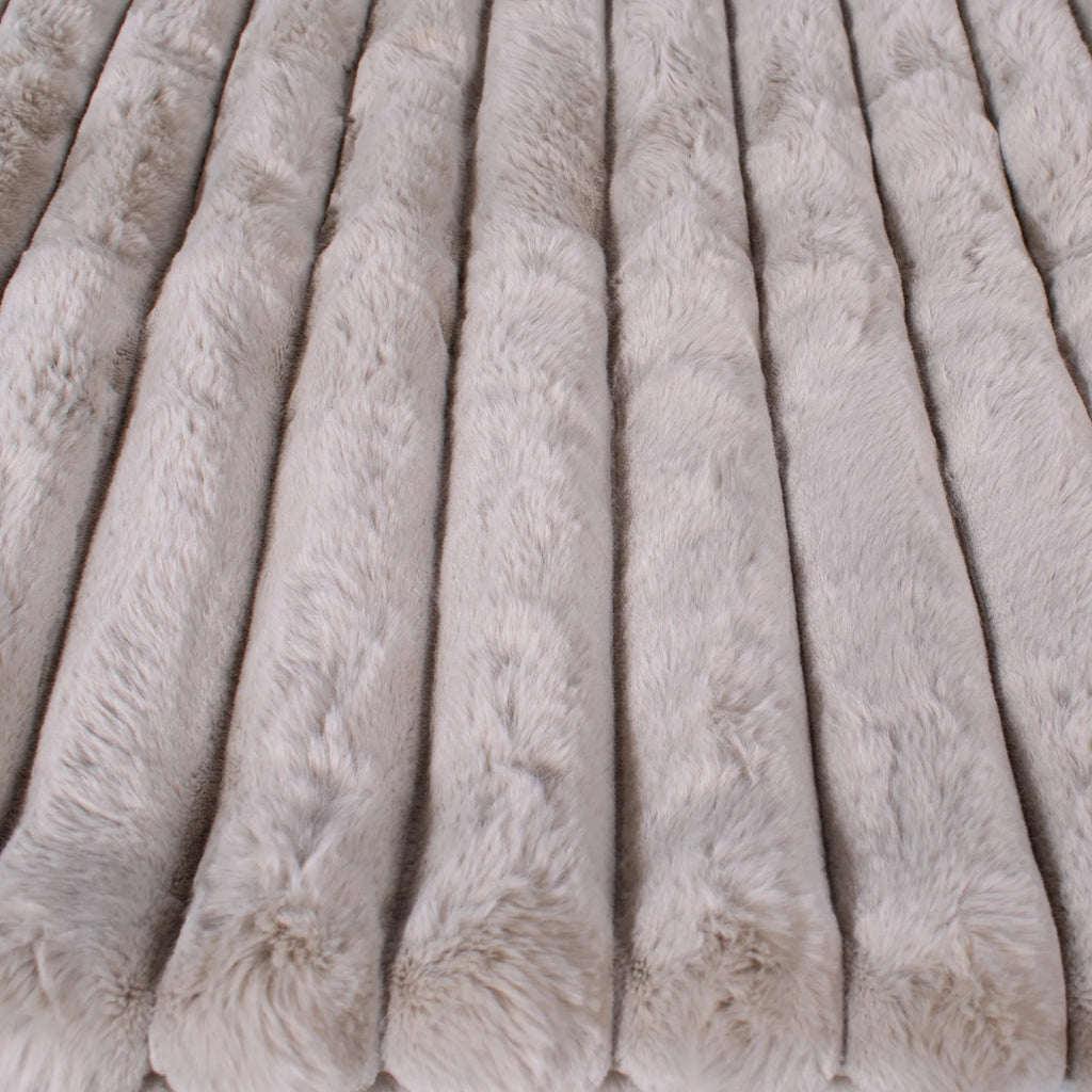 Lux Faux Fur Throw | Beige